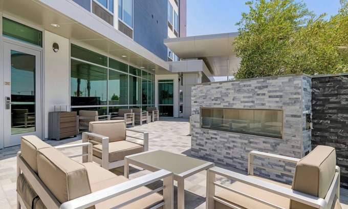 Placentia Hotel | SpringHill Suites by Marriott Anaheim Placentia/Fullerton