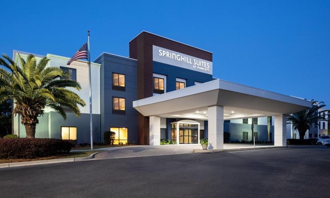 Savannah Hotel | SpringHill Suites by Marriott Savannah I-95 South
