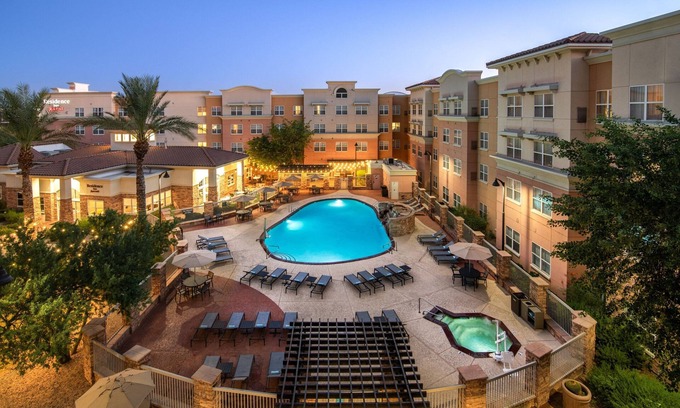 Glendale Sports and Entertainment District Hotel | Springhill Suites Phoenix Glendale Sports & Entertainment District