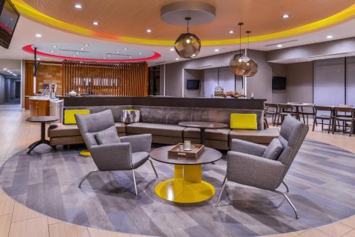 Temecula Hotel | SpringHill Suites Temecula Valley Wine Country
