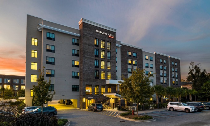 Charleston Hotel | Springhill Suites by Marriott Charleston Mount Pleasant