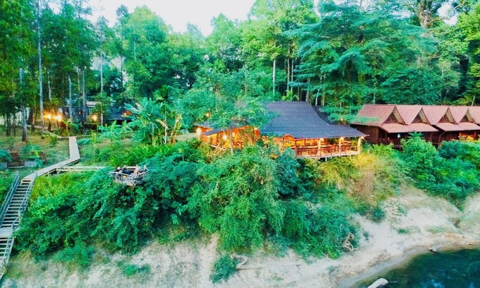 Kong Lor Hotel | SpringRiver Resort