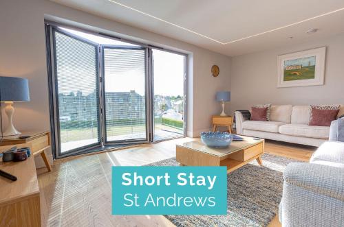 St. Andrews Apartment | Square Green - No 16 Balcony