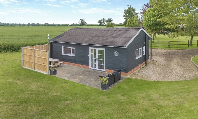 Foxley Cottage | Squirrel Lodge- UK47394