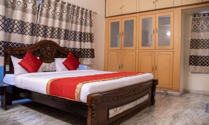 Banjara Hills Villa | SRR HOMES 5 Bed Rooms Luxury Villa
