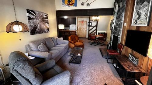 Mammoth Lakes Apartment | St Anton Condos #36 condo