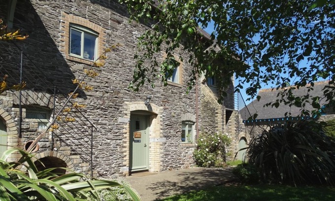 Noss Mayo Cottage | St Aubyn Cottage