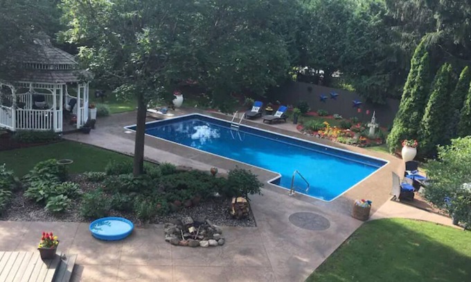 Bayport House | St. Croix River Private Sanctuary W/Heated pool!!