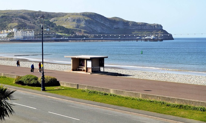 Llandudno House | St Hilary Guest House