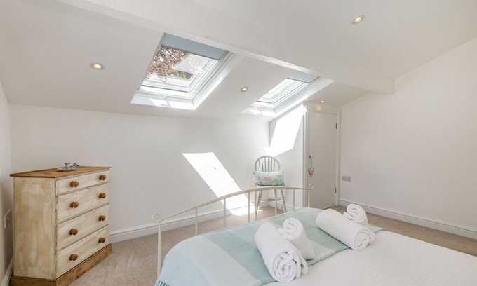 Penistone House | St. John's Cottage, PENISTONE