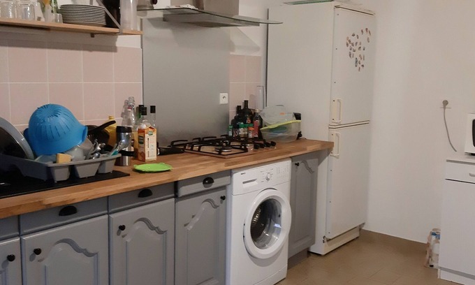 Le Rosais-La Flourie Apartment | St Malo, T2 (65m2), on the ground floor of an owner-occupied house.