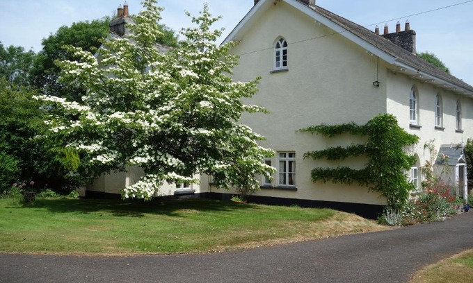 Crediton House | St Michaels Coach House