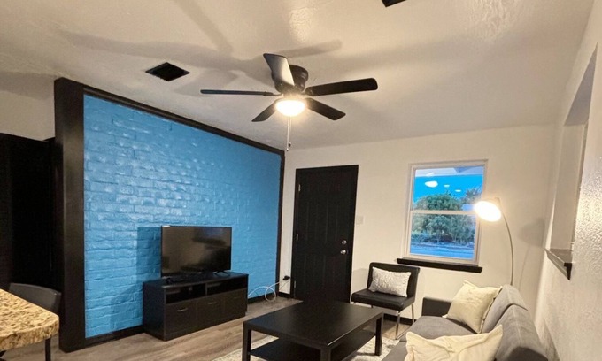 Disston Heights House | St Pete vacation !