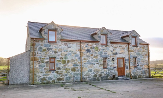 Rhyd-y-clafdy Cottage | STABL, family friendly, luxury holiday cottage in Pwllheli