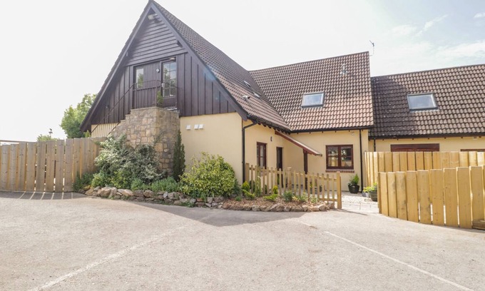 Shipham Cottage | STABLE LOFT, family friendly, with a garden in Shipham