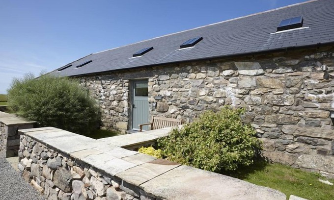 Pistyll Cottage | Stables 2 - a llyn peninsula that sleeps 2 guests in 1 bedroom