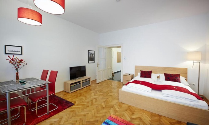Rudolfsheim-Funfhaus Apartment | Stadthalle - FamilyCityApartment