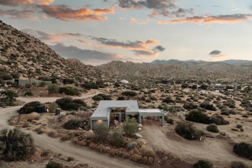 Pioneertown House | Stairway To Heaven By The Cohost Company