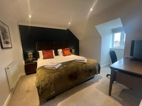 Stamford House | Stamford House - Superb Short Stays and Contractors with Free Parking