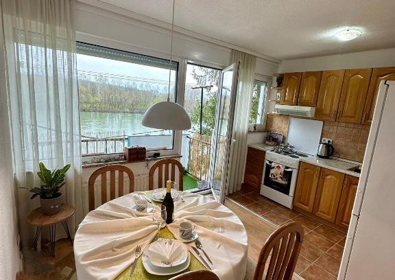 Bosanska Dubica Apartment | Stan na dan Kej Una