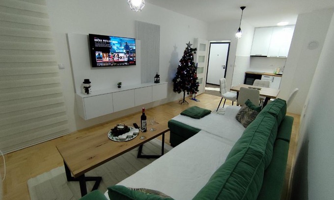 Pale Apartment | Stan na dan Lane Pale