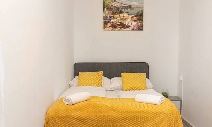Favoriten Hotel | Standard 3BR/3BA Apt. near Hauptbahnhof