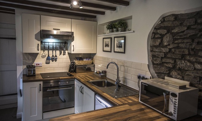 Langford Apartment | Standard Apartment Forge Room at Aldwick Estate
