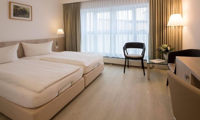 Norderney House | Standard double room. shower/WC buffet breakfast - Michels Strandhotel Germania