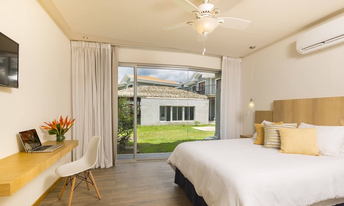 Santa Ana Hotel | Standard Room at Hotel Villa Los Candiles