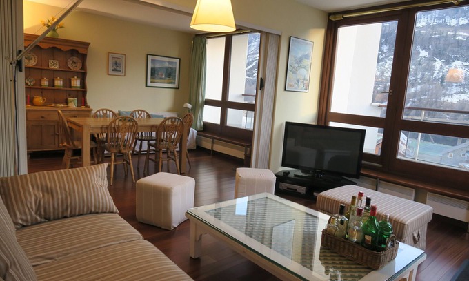 Isola Apartment | Standing Apartment - Isola 2000 - Snow Front - Foot of the slopes