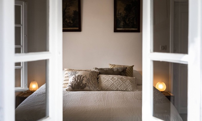 Corbara Apartment | Standing, nature & sea vue