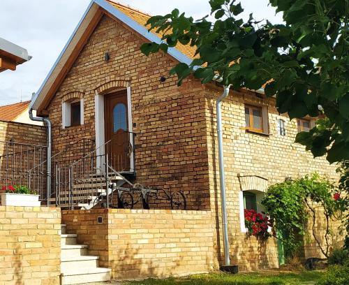 Sakvice House | Starý dvůr pod Pálavou