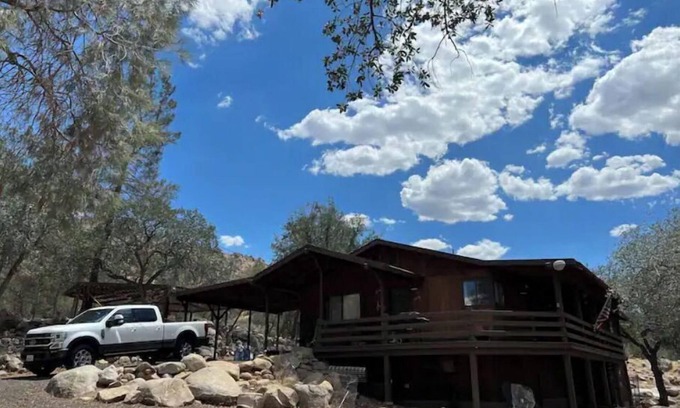 Lake Isabella Cabin | Star Gazing 3-Bedroom Cabin