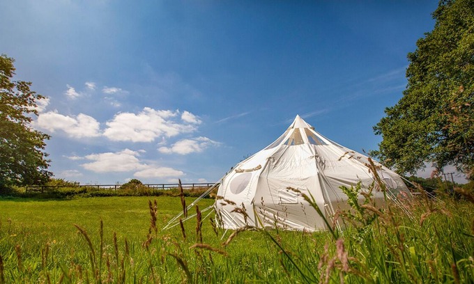 Loughborough Cabin | Star Gazing Bell Tent Farm Stay