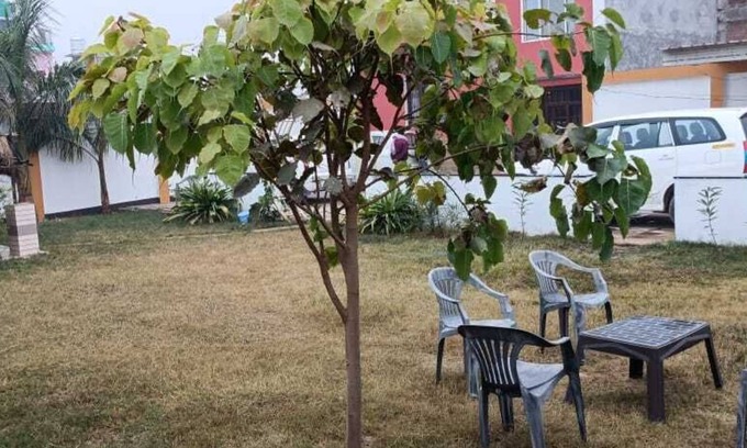 Manjhanpur Hotel | Star Palace Inn