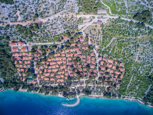 Cres Resort | STARA GAVZA - bungalows , apartments