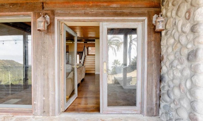 Calabasas House | STARGATE RESORT - Malibu