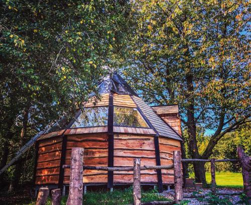 Monmouth House | Stargazer Cabin