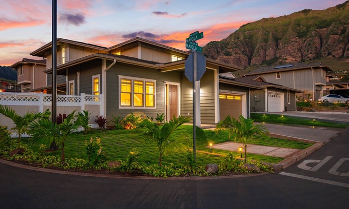 Makaha Valley Cottage | Stargazing Mountainside Cottage by Pristine Beaches