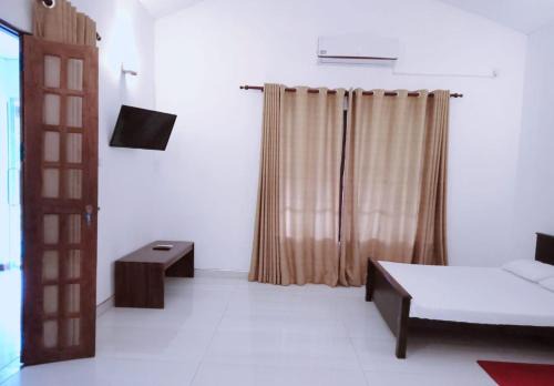Attikulama Hotel | Starlight