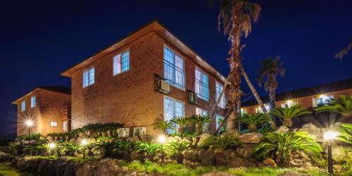 Aewol House | Starlight Oreum Pension