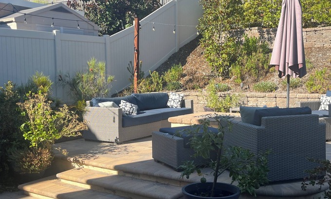 Fallbrook House | Starlight Serenity Haven- 4 Bed/3.5 bath in gorgeous Fallbrook with comm. pool