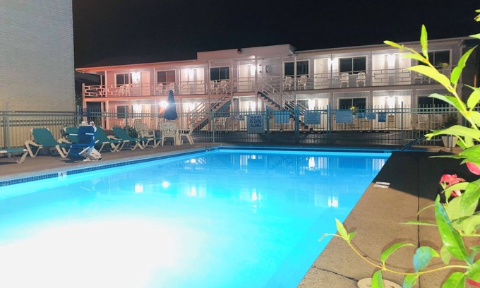 Wisconsin Dells Hotel | Starlite Motel