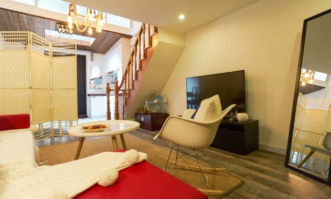 Huaihai Road Commercial Area Apartment | StarLive Apartment - Moonlight