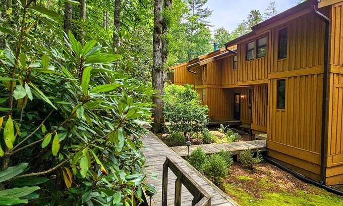 Sapphire Villa | Starr Sapphire Valley