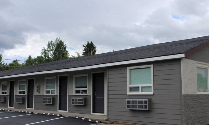 Coeur d'Alene Hotel | State Motel - thirteen