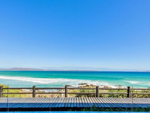Calypso Beach Apartment | State of Grey