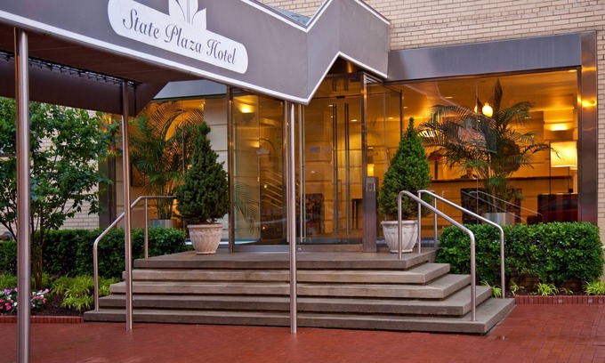 Foggy Bottom Hotel | State Plaza Hotel