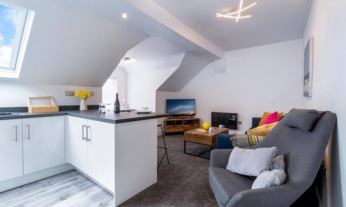 Deganwy Cottage | Station Loft - One Bedroom Cottage, Sleeps 2