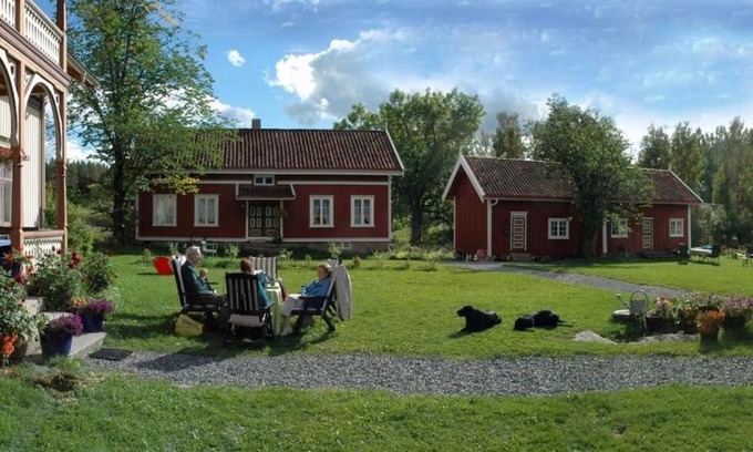 B House | Staurheim gård